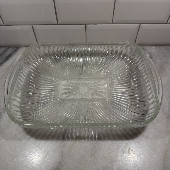 Oven-Proof Other - Vtg Oven-proof Ribbed Casserole Dish Rectangle 14x8" MCM Vtg Pressed Glass GW996